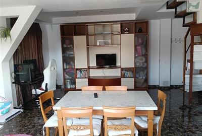 Apartament la mansarda 3 camere cu balcon zona Valea Aurie Apartament la mansarda 3 camere cu balcon zona Valea Aurie - 1