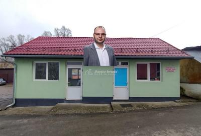 Spațiu comercial, de 40 mp, în Central - 22