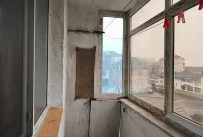 Apartament cu 2 camere semidecomandat în 1 Mai - 8