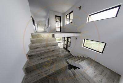 Casa Bradu - Str Scoartei (zona Primariei) - teren 400 mp - 2