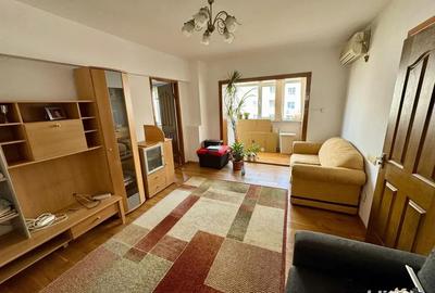 Apartament 4 camere de inchiriat Teiul Doamnei - 1