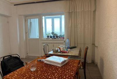 Apartament cu 3 camere decomandat, mobilat în Apărătorii Patriei - 1