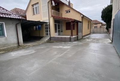 Casă în Livada - 1