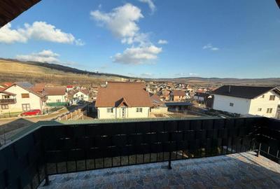 Casă cu 4 camere cu Teren 670 Mp în Șura Mare - 8