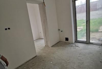 Casă cu 4 camere în Central - 3