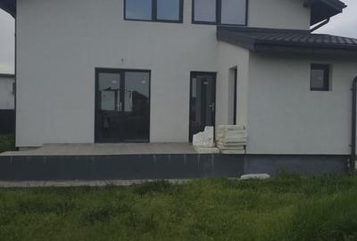 Casă cu 4 camere cu Teren 380 Mp în Berceni - 15
