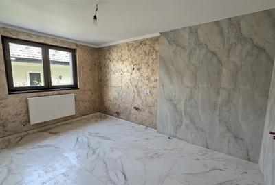 Casă cu 5 camere cu Teren 600 Mp în Bucium - 10