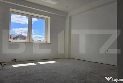 Casă cu 5 camere cu Teren 1000 Mp în Vetiș