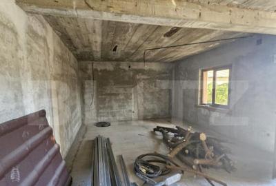 Casă cu 7 camere cu Teren 523 Mp în Central - 11