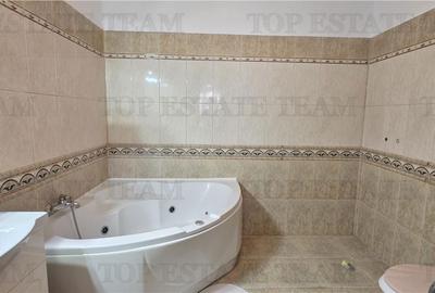 Casă cu 7 camere cu Teren 130 Mp în 1 Mai - 12