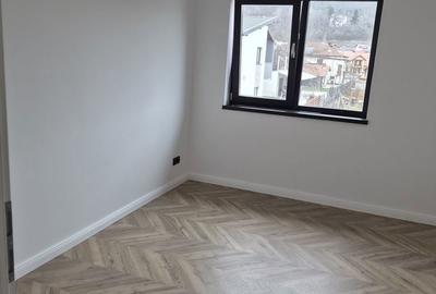 Casă cu 4 camere cu Teren 300 Mp în Ștefănești - 7