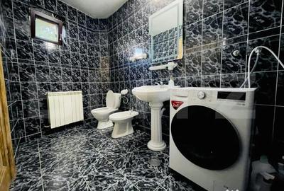 Casă cu 5 camere cu Teren 383 Mp în Central - 2