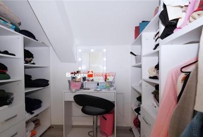 Casă cu 4 camere cu Teren 440 Mp în Central