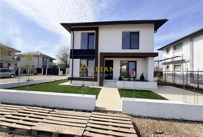 Casă individuală cu 4 camere cu Teren 340 Mp în Berceni - 2