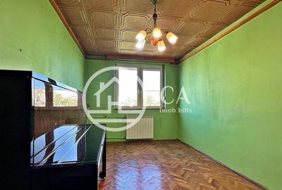 Apartament de vanzare cu 3 camere in zona Velen?a, Oradea