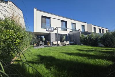 Casă individuală cu 5 camere decomandat cu Canalizare în Pipera - 1