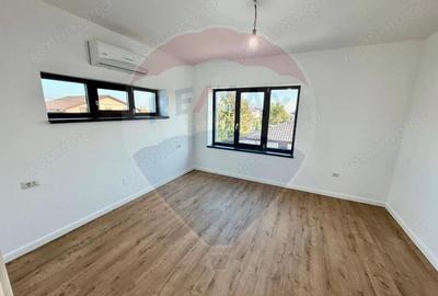 Casă cu 4 camere cu Teren 324 Mp în Nord - 5