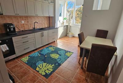 Apartament cu 3 camere decomandat în Exterior Vest - 8