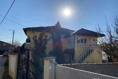 Casă cu 7 camere cu Teren 720 Mp în Bordei - 5