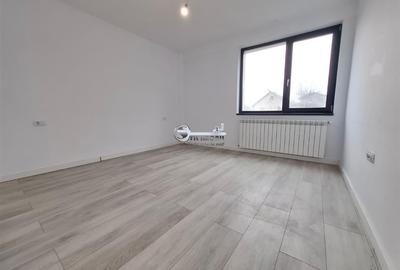 Apartament cu 3 camere decomandat în Tătărași - 11