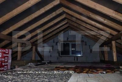 Casă cu 3 camere cu Teren 250 Mp în Central