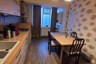 Apartament cu 4 camere decomandat în Buzaului - 8