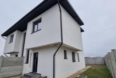 Casa tip duplex - 3 camere 2 bai - 185 mp teren - 15 min statie STV - 2