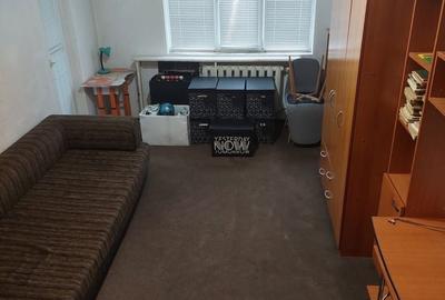 Apartament cu 3 camere decomandat în Rahova - 7