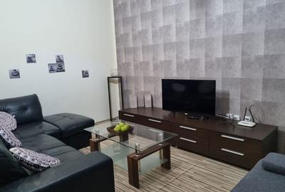 Apartament cu 3 camere decomandat în Apusului - 2