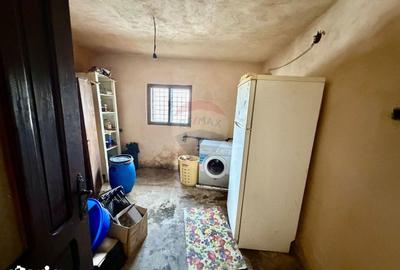 Casă cu 4 camere cu Teren 7727 Mp în Cârligele - 5