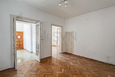 Casă individuală cu 5 camere cu Garaj în Barbu Văcărescu - 1