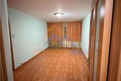 Apartament de vanzare cu 3 camere, zona Vitan Apartament de vanzare cu 3 camere, zona Vitan - 2