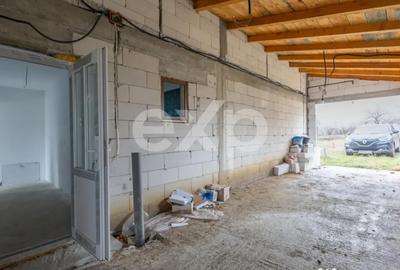 Casă cu 5 camere cu Teren 1553 Mp în Silagiu - 3