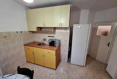 De inchiriat apartament 3 camere in zona Dacia - 1