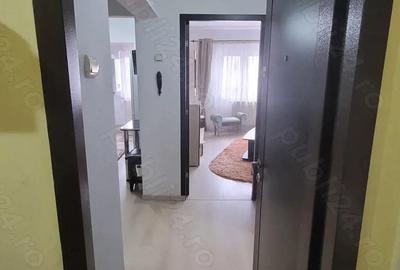 Garsonieră decomandată în Petros - 1