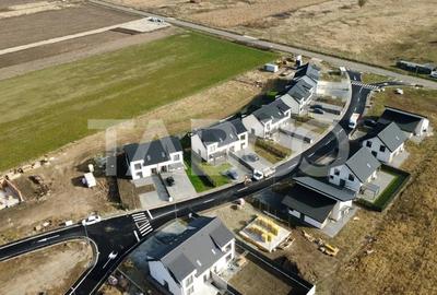 Casa individuala de ganzare cu teren generos- predare la alb - 2