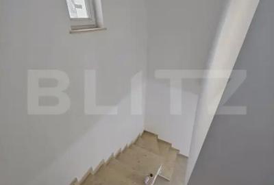 Casă cu 4 camere cu Teren 450 Mp în Central - 2