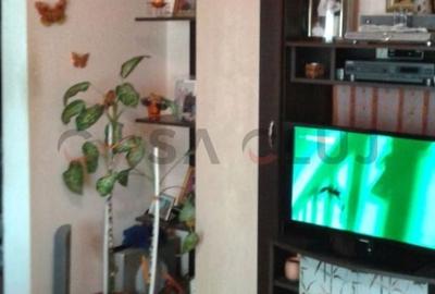 Apartament cu 3 camere semidecomandat, mobilat în Mănăștur