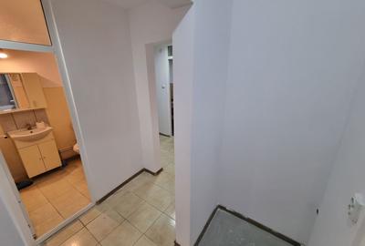 Apartament cu 3 camere decomandat în Poarta 6 - 14
