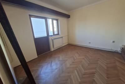 Apartament cu 2 camere semidecomandat în Unirii - 3