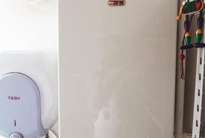 Decebal ,Calea Calarasilor  ,  3 minute metrou Piata Muncii - 27