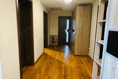 Casă cu 5 camere cu Teren 500 Mp în Ghiroda - 10