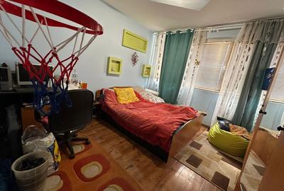 Apartament cu 2 camere decomandat, mobilat în Eroii Revoluției