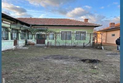 Casă cu 4 camere cu Teren 1700 Mp în Găneasa - 7