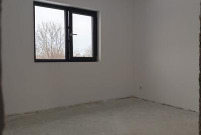 FARA COMISIOANE in Bolintin casa cu 5 camere P+1  asfalt curent 380v canal apa - 9