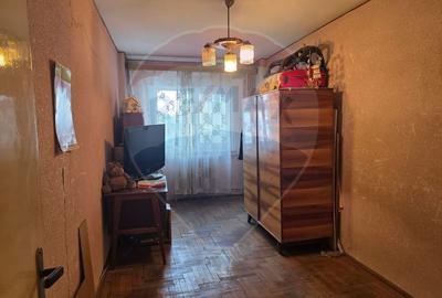 Apartament cu 3 camere decomandat de vanzare, zona Orizont - 4