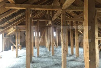 Casă cu 5 camere cu Teren 924 Mp în Central - 4