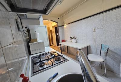Apartament cu 2 camere decomandat în Piața Centrală - 1