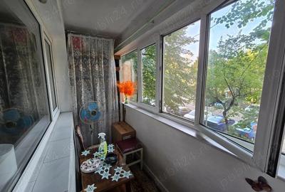 Apartament cu 3 camere semidecomandat în Drumul Taberei - 2