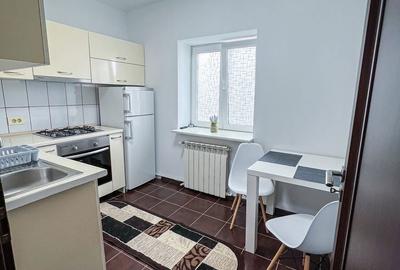 Garsonieră decomandată în Central - 4